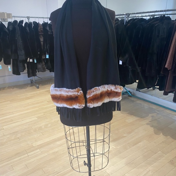 Charcoal & Amber Gradient Fur Flare Scarf - Picture 3 of 3